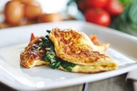 Ispanaklı omlet tarifi