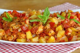 Sebzeli tavuk kebabı tarifi ile komşular kokusundan bile çatlayacak