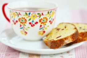 Nefis meyveli diyet kek tarifim