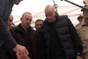 Yunanistan Dışişleri Bakanı Dendias: Bir deprem daha beklemeye gerek yok