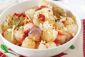 Arpacık soğanlı salata