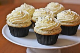 Göbek eriten kek tarifi