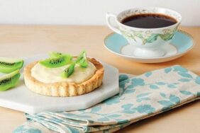 Kremalı meyveli tart tarifi