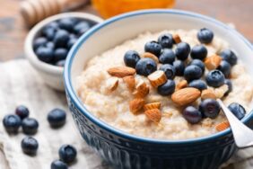 Yulaf Ezmesi Kilo Aldırır Mı, Ne İşe Yarar? Yulaf Ezmesi Faydaları ve Kullanımı