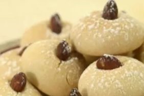 Bademli Un Kurabiyesi Tarifi