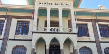 manisa-valiligi-1