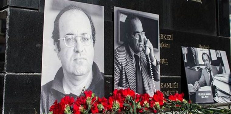 Uğur Mumcu Katledilişinin 31. Yılında Ayvalık’taki evinin önünde anıldı