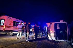 Muğla'da öğrencileri taşıyan otobüs devrildi, 25 kişi yaralandı