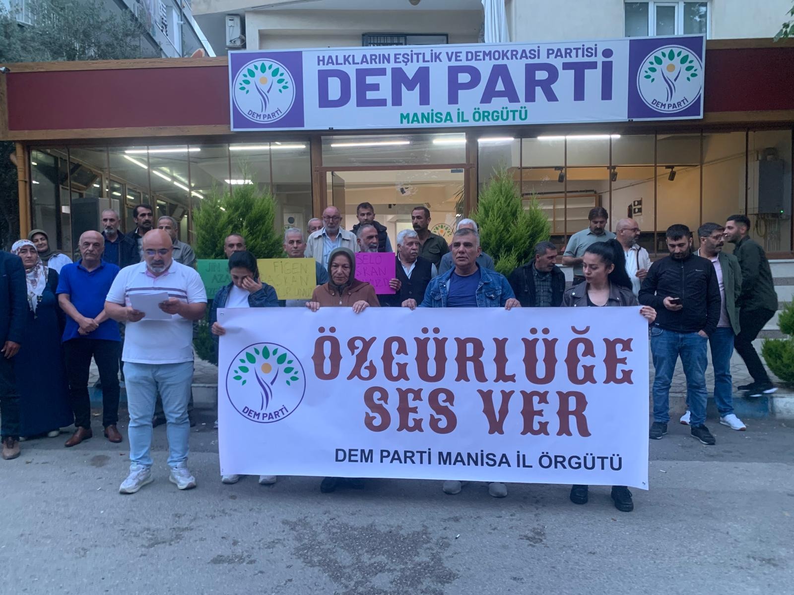 dem parti manisa