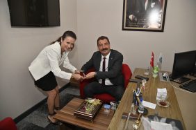 ilksen özalper kula belediye başkanı