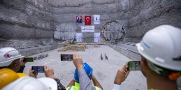 izmir metrosu çalışma