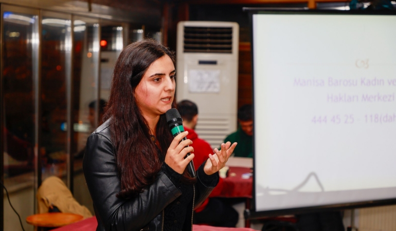 Yunusemre’de şiddetle mücadele ve iletişim semineri verildi