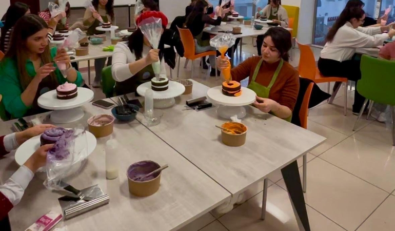 İzmir Büyükşehir’den gençlere ücretsiz atölyeler