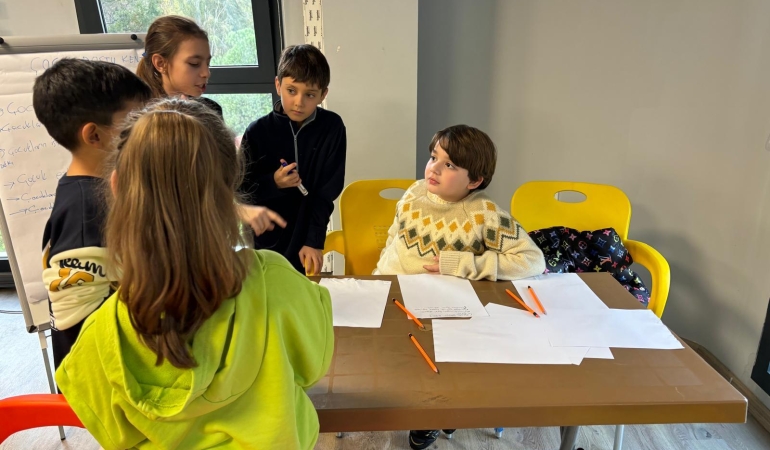 İzmir Çocuk Meclisi’nde seçim heyecanı