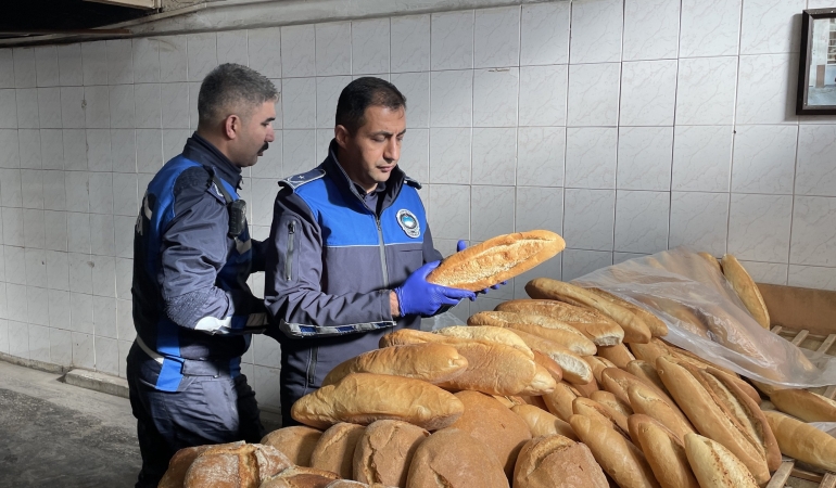 Aliağa Belediyesi Zabıta Müdürlüğü’nden Yılbaşı Denetimi