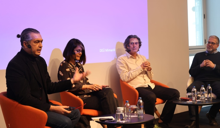 “Nasıl bir İzmir” serisi “Tasarım Kenti  ve Kentin Tasarımı” paneli ile devam etti