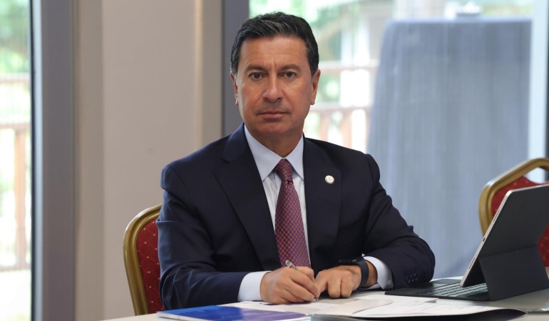 Başkan Ahmet Aras “2025; Dünya Kenti Muğla’mızdaki huzur ve barış ikliminin tüm coğrafyalara yayılacağı bir yıl olsun.”