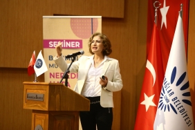 Karabaglar-Belediyesi-bagimlilikla-mucadele-seminerleri-devam-ediyor-1Polis-memuru-Bircan-Birkan.jpe