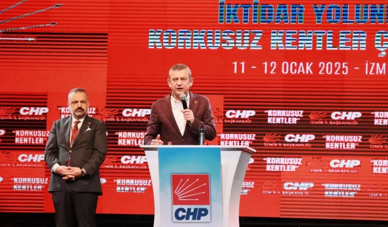 CHP lideri Özel’den İzmir’de mesaj seli: Kokan körfez değil, AKP’nin siyaset biçimi