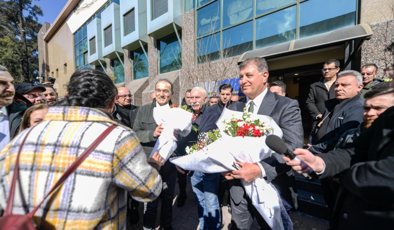 Başkan Tugay: Dayanışma ile önümüze bakalım