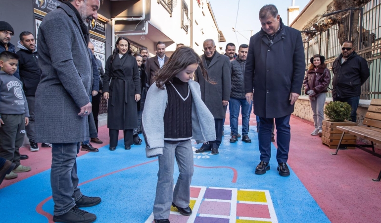 Başkan Cemil Tugay Güzel İzmir Hareketi’ni başlattı