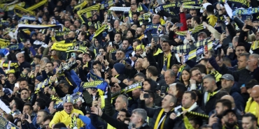 Fenerbahce-tribunlerinden-ihrac-edilen-tegmenlere-destek.jpg