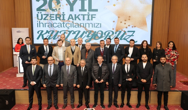 Egeli ihracatçılar Manisa’da buluştu: 22 İhracatçıya ödül verildi