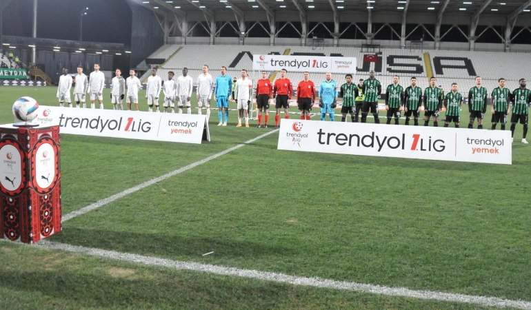 Manisa FK körfezin güçlü ekibi Kocaelispor’a boğun eğdi: 0-2