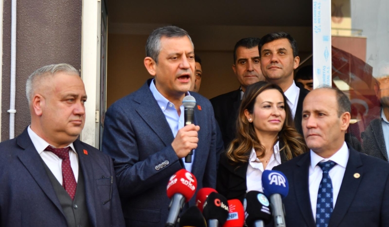 CHP Genel Başkanı Özel’den kayyum atamaları üzerinden Erdoğan’a gönderme