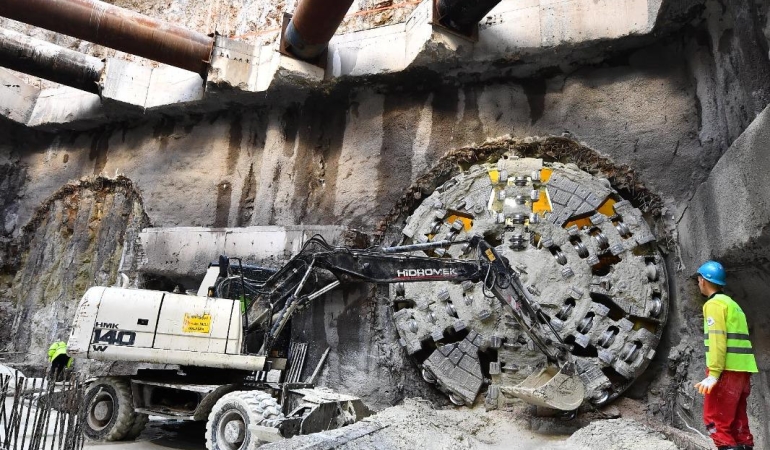 Hasanağa Bahçesi İstasyonunda da ışık göründü