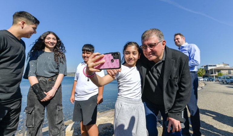 Başkan Tugay Foça’da incelemelerde bulundu