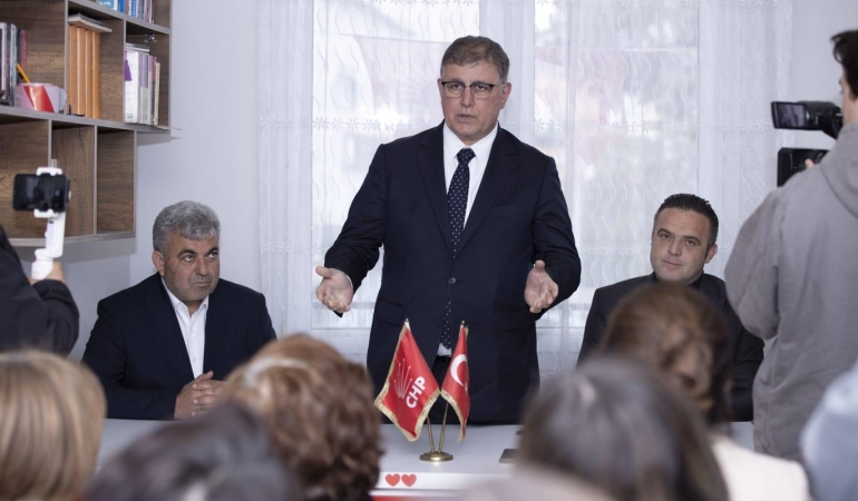 Başkan Tugay’dan İmamoğlu’na destek ve kavgasız mücadele çağrısı