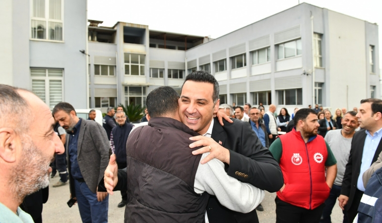 Başkan Yıldız, Belediye Personeli ile Bayramlaştı