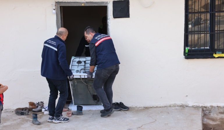 Bayraklı Belediyesinden içinizi ısıtan destek