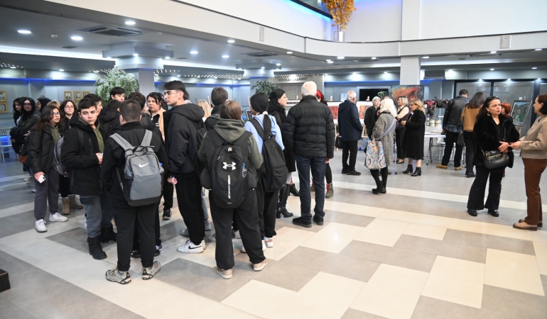 “Fırça İzleri” Karma Resim Sergisi Manisalı Sanatseverlerle Buluştu