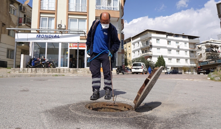 KEMALPAŞA BELEDİYESİ’NDEN HAŞERE VE SİNEKLERE KARŞI ETKİN MÜCADELE!