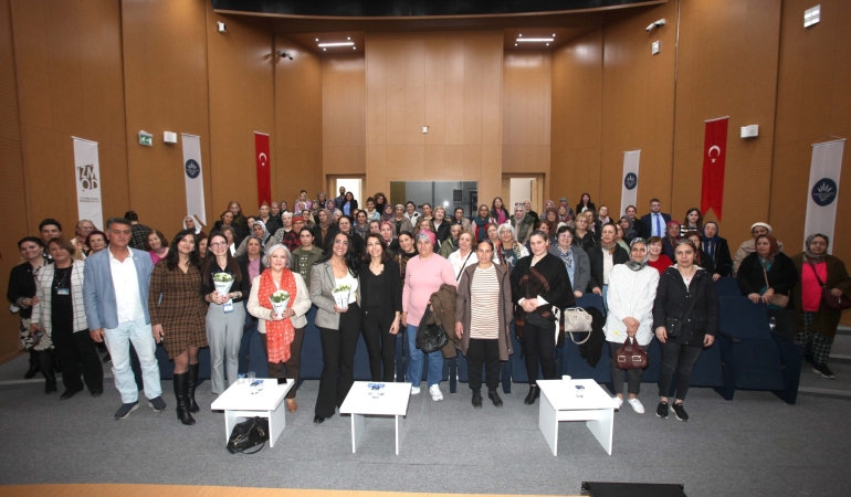 Karabağlar’da “Güvenli Yaşlanma” İçin Buluştular