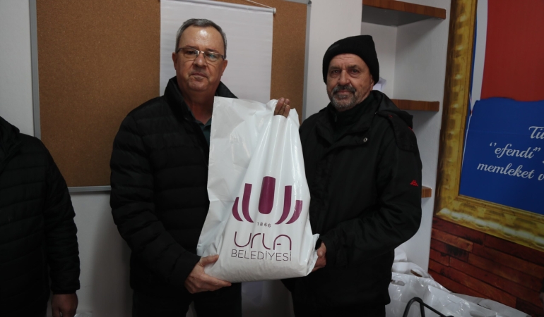 Urla’da Tarıma Can:Çiftçiye tohum desteği 