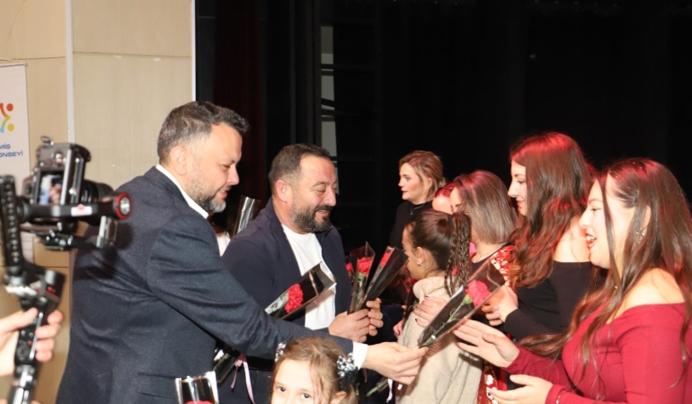 Ödemiş’te Kadınlardan ‘Birlikteyiz’ Mesajı