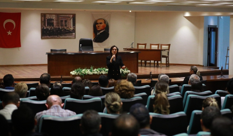 Başkan Filiz Ceritoğlu Sengel: “Zor bir süreçten geçiyoruz, birlikte aşacağız”