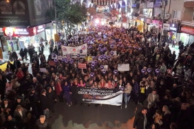 manisa 8 mart kadın yürüyüşü