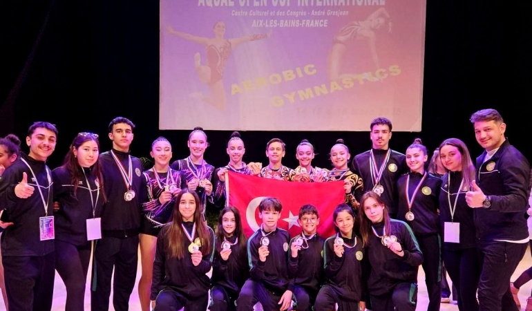 Manisa BBSK jimnastikçileri Fransa’yı salladı: 4 Takım Şampiyonluğu, 20 Altın, 6 Gümüş Madalya