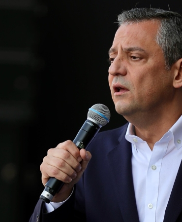 özgür özel