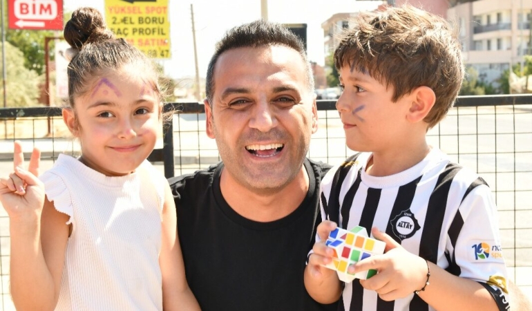 Çiğli’de Çocuklar İçin Eğlence Dolu Bayram Şenliği