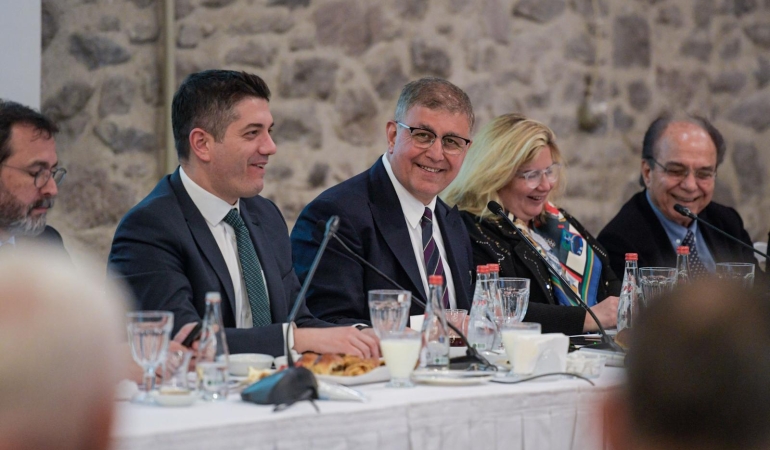 Başkan Tugay’dan kentsel dönüşümde kararlılık mesajı 