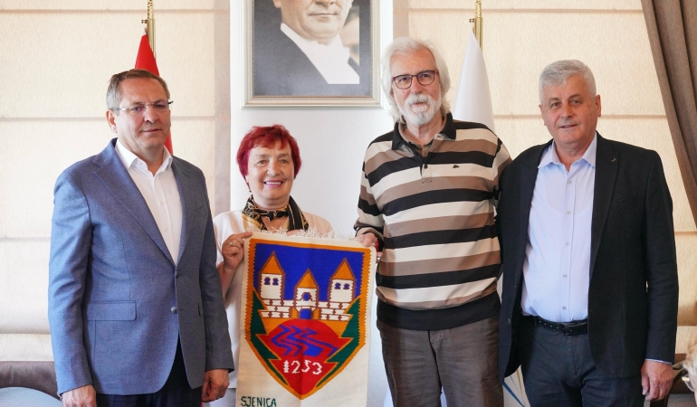 Ayvalık Belediyesi’ne Sjenica Belediye Başkanı Munib Mujagiç’ten Kardeş Şehir Daveti