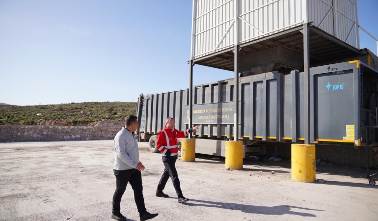 Ayvalık Belediyesi’nden “Katı Atıkta Büyük Tasarruf” 