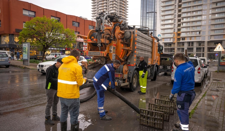 İzmir’de yağmur alarmı