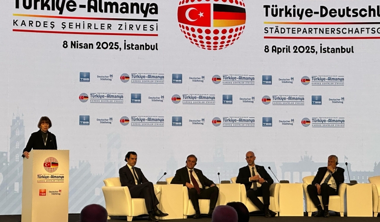 Seferihisar Belediyesi Türkiye-Almanya Kardeş Şehirler Zirvesi’nde