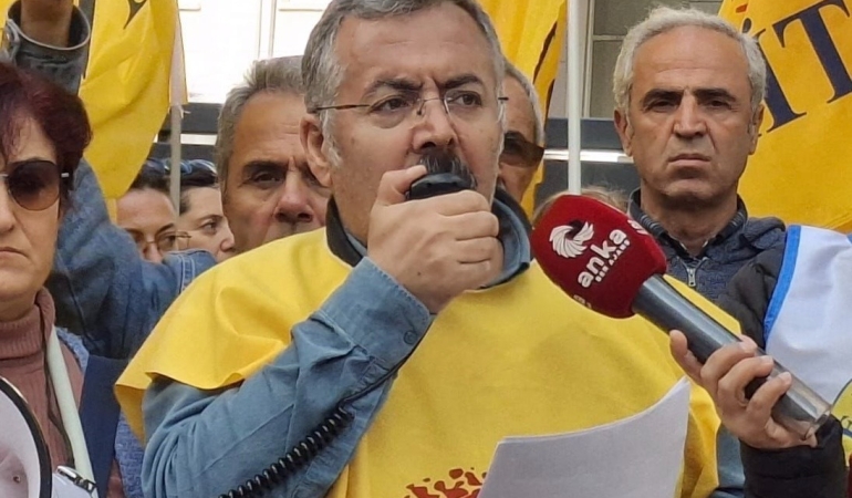 Eğitim Sen İzmir 5 No’lu Şube Başkanı Savaş Candemir gözaltına alındı